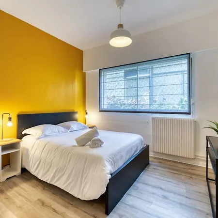 Le General Beau F3 Entre Les Quais Et La Place Du Vieux Marche A דירה